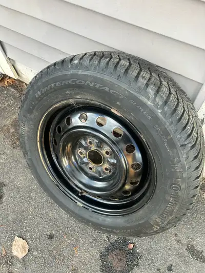 205/65/r16 winters on rims. Practically brand new 400obo