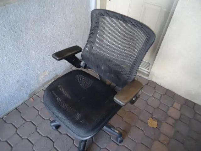 Almost New Black Office Chair