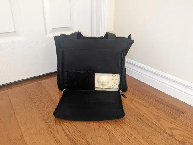 Breast Pump (Medela Pump In Style Advanced) in Feeding & High Chairs in Oakville / Halton Region - Image 2