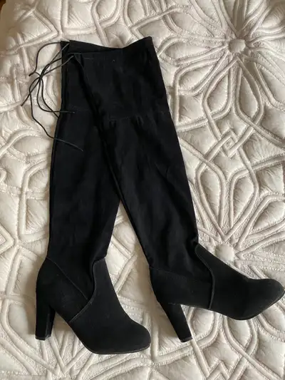 Bottes hautes noires, au-dessus du genou, à mollet larges, View more