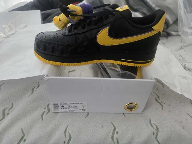 Nike Air Force 1 Low Kobe Bryant Lakers Away Size 10 Brand NewNu in Men's Shoes in City of Toronto - Image 3