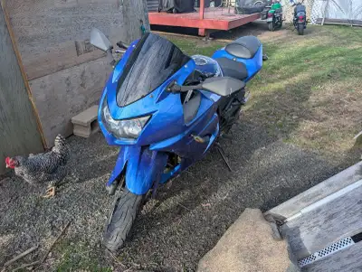 2011 Kawasaki Ninja 250r. This bike has 15,525 kilometers. The fairings are all new. I'm selling it...