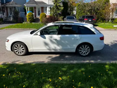 Audi a4 2.0l 2012 / non fumeur / mag origine disponible /172 820 km .