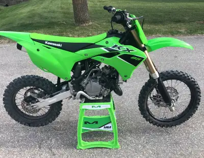 Kawasaki 2023 KX85 Regular maintenance New rear tire rubber Kick start 2 stroke 6 speed transmission...