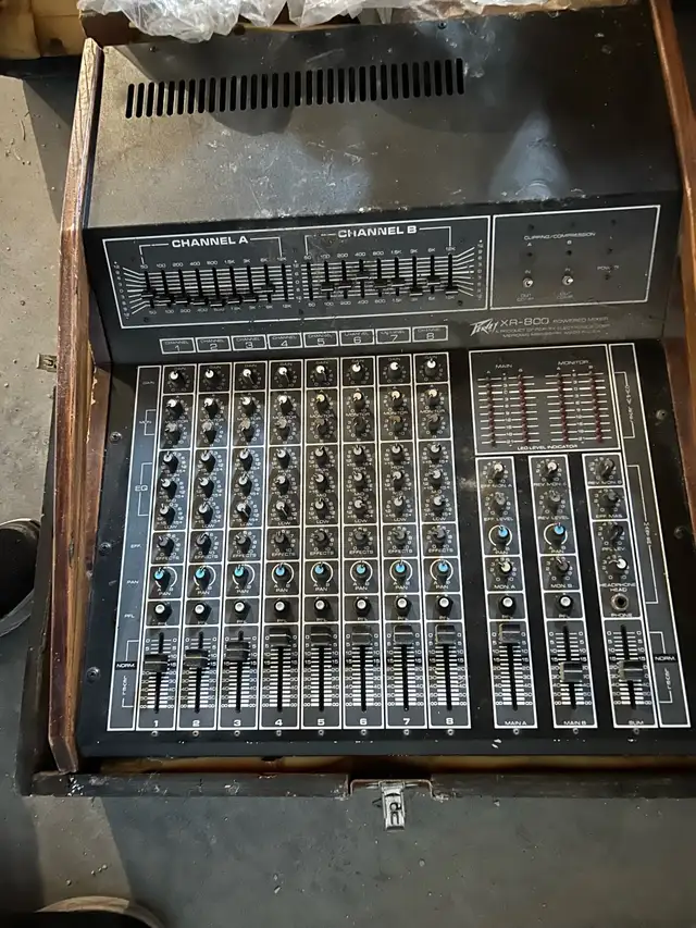 peavey powered mixer in Performance & DJ Equipment in Winnipeg - Image 2