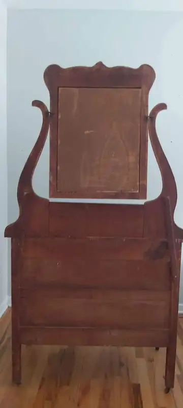 MEUBLE ANTIQUE DE CHAMBRE, DE BOUDOIR, D'ENTRÉE, ETC. in Dressers & Wardrobes in Laurentides - Image 3