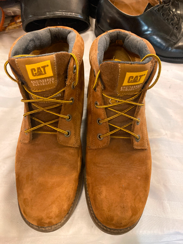 Bottes CAT hiver isolées style travail homme 45-12 dans Chaussures pour hommes  à Ville de Montréal - Image 2