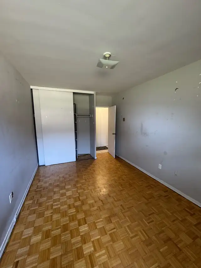 Private room for rent for female in Room Rentals & Roommates in City of Toronto - Image 3