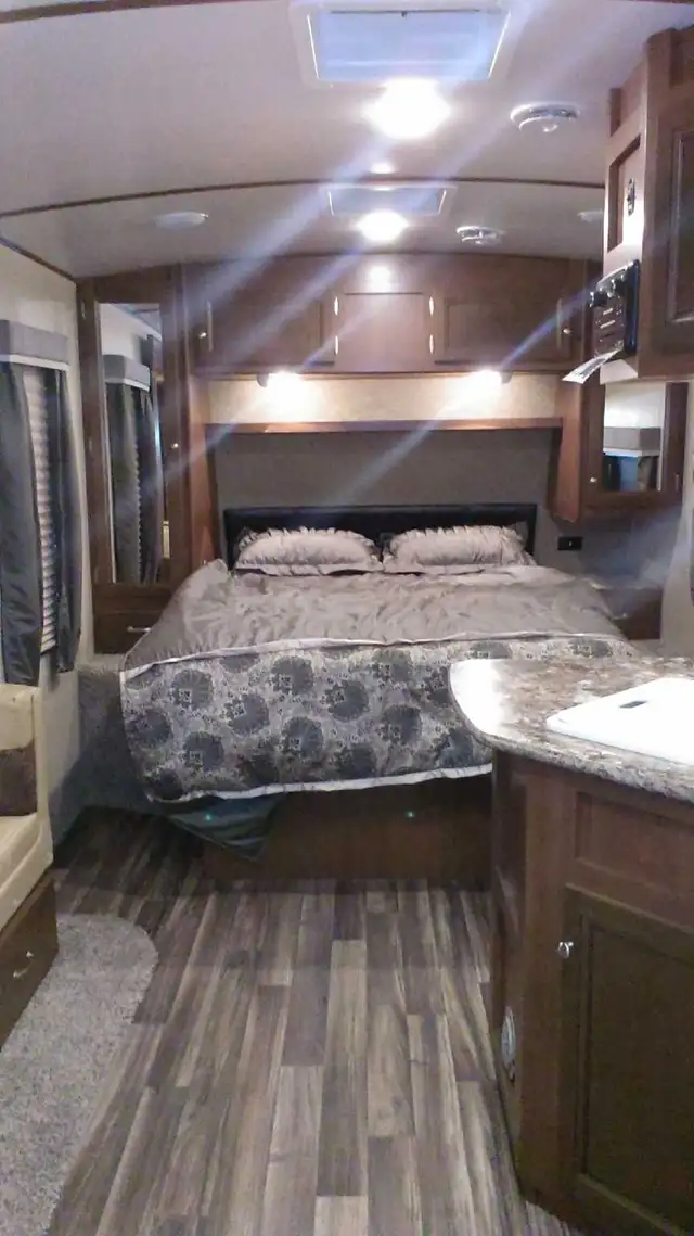2015 Denali lite    Series M-2371 RB in Travel Trailers & Campers in Regina - Image 7
