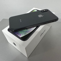 Apple iPhone XS 64GB - Black (Open Box)