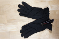 BRAND NEW NEVER WORN. Women's Gloves, WOOL & ANGORA,Black