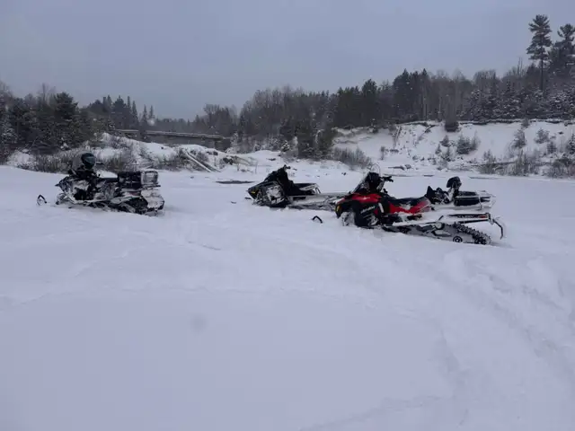 SNOW MIBILE, ICEFISH, COTTAGES in Ontario in Canada - Image 7