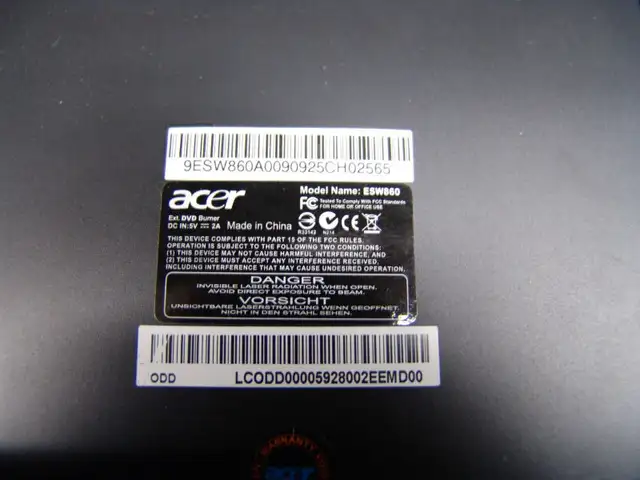 Acer ESW860 External Burner CD DVD RW in Laptop Accessories in Mississauga / Peel Region - Image 5