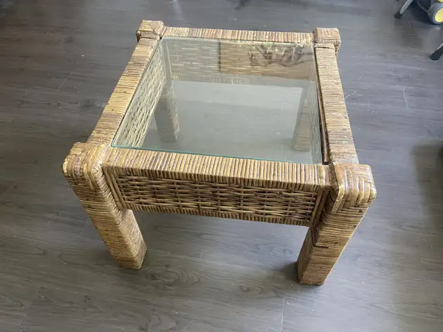 Wicker Coffee Table in Coffee Tables in Ottawa - Image 2