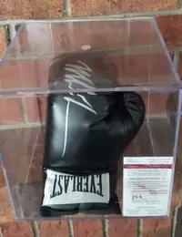 Mike tyson autograph boxing glove