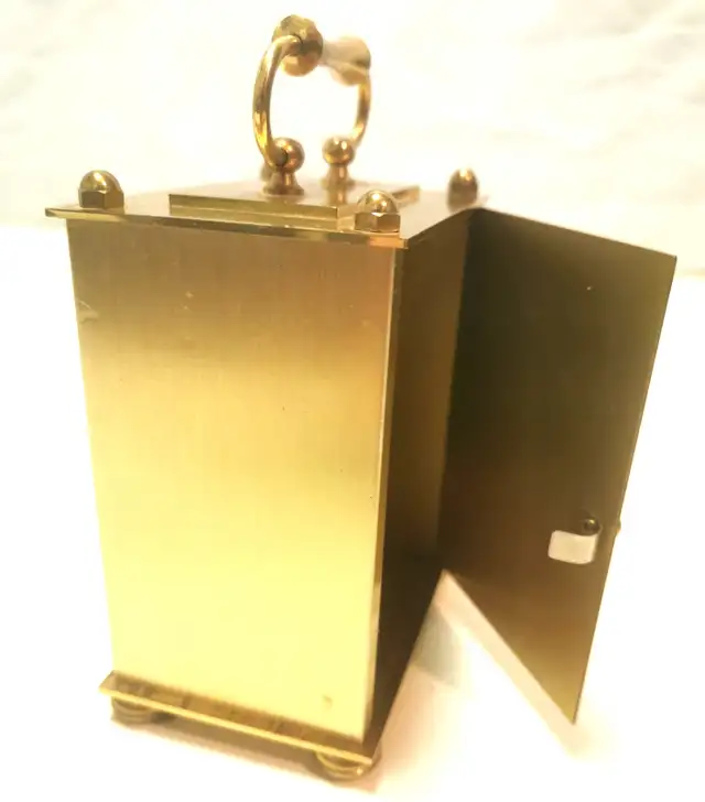 Equity Quartz, Brass Table Clock, Hong Kong in Home Décor & Accents in Markham / York Region - Image 7