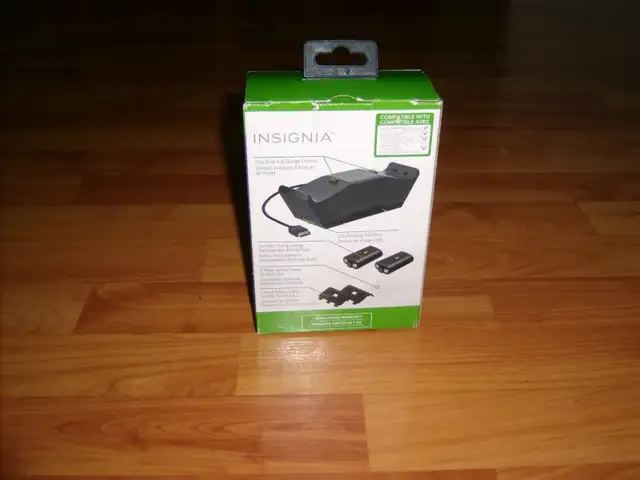 INSIGNIA CONTROLLER CHARGING SYSTEM63234806860545121
