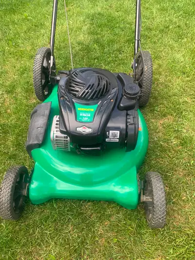 (REDUCED)Weed Eater 550e series 5.5 hpOHV 21 inch gas lawn mower, View more