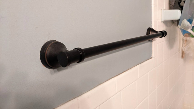 Washroom accessories in Other in City of Toronto - Image 2