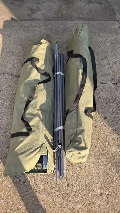 Goose decoys & cots, View more