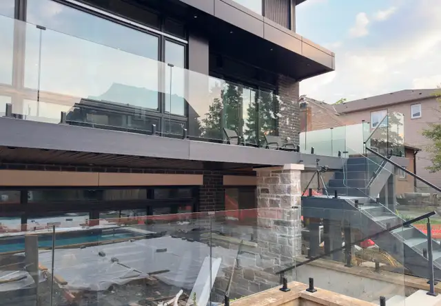 Glass Railing for your home. Giving away our glass! in Other in City of Toronto - Image 3