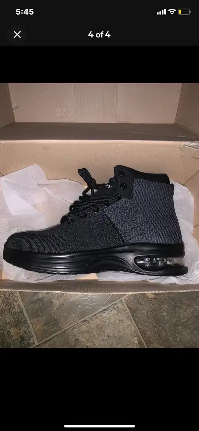 Womans size 8 Cdaxnore Steel Toed Boots, View more