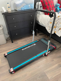 FOLDABLE WALKING PAD/TREADMILL $200