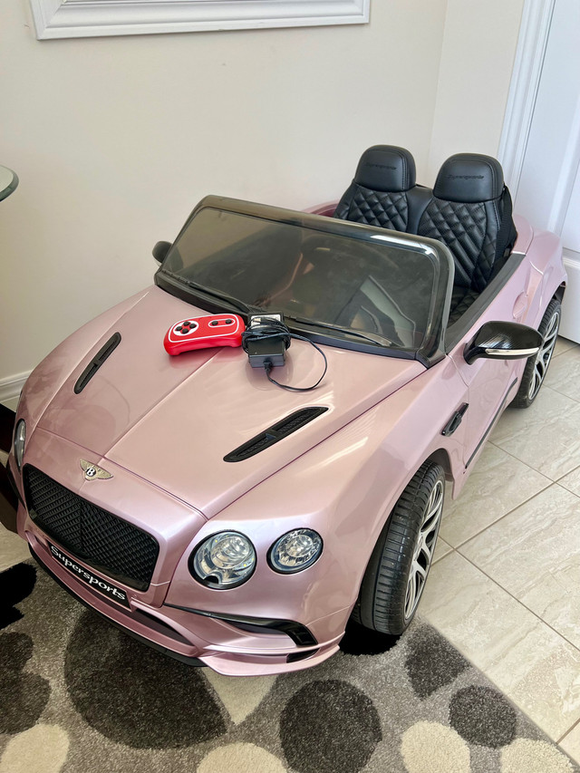Bentley 12V Ride on Car in Toys & Games in Markham / York Region