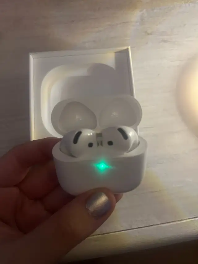 Original Apple AirPods in Headphones in City of Toronto - Image 5