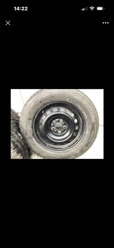 4 pneus d’hiver Bridgestone blizzak 195/65R15 environ 2000kms d’usure montés sur jantes en acier 15...