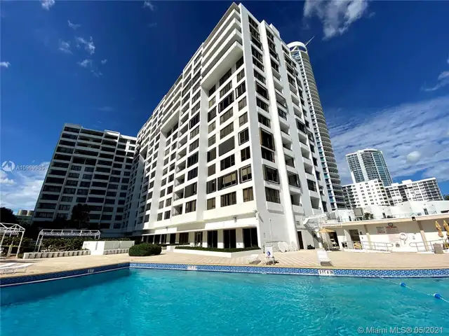 Beach Front, Ocean View 2 Bdr Condo, Hollywood Florida in Florida in Canada - Image 10