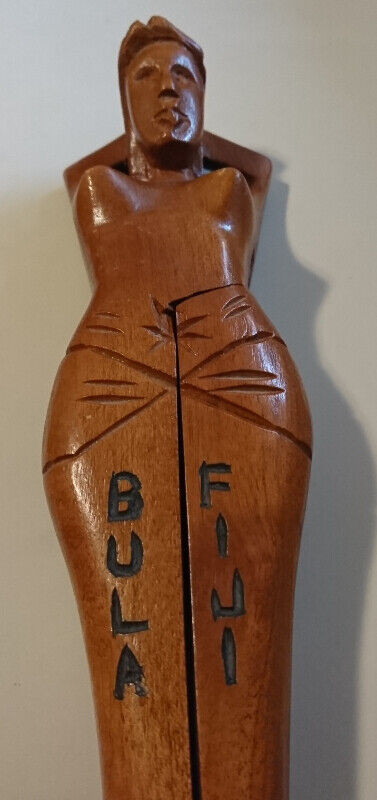 Vintage Fijian Hand Carved Wooded Woman Nutcracker "BULA FIJI" in Arts & Collectibles in Oshawa / Durham Region - Image 2