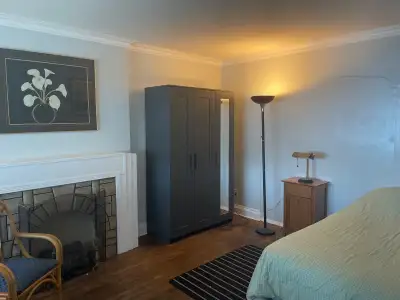 Furnished Room for Rent at Eglinton and Bayview