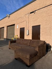 Premium Brown Sectional w Chaise 