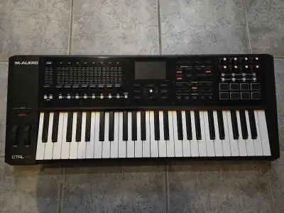 Clavier M-Audio CTRL49 midi controller keyboard, View more
