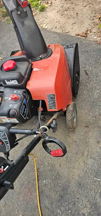 Briggs & Stratton Snowblower, View more