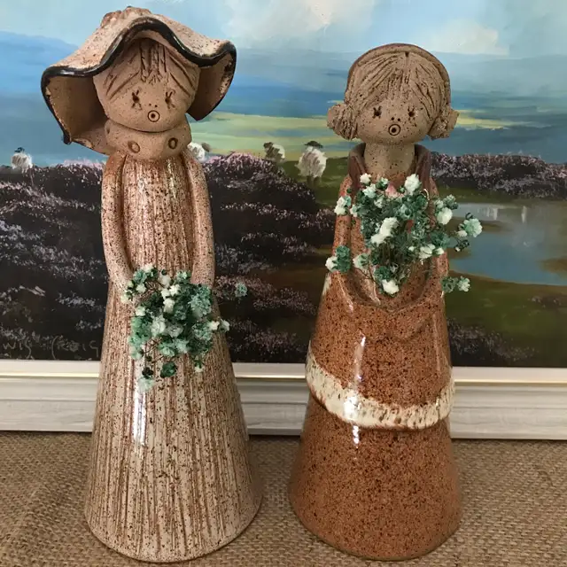 $in Ad Handcrafted Pottery Flower Girls & Garden Hat Wall Decor  in Home Décor & Accents in Ottawa - Image 3