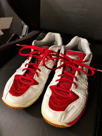 Yonex badminton shoes used US10 (EUR44)