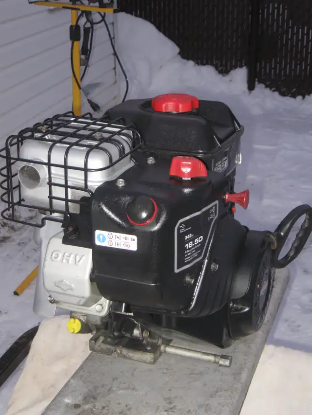 instalation gratuit 30 minute 7/7 - moteur briggs&stratton 342cc in Snowblowers in Laval / North Shore - Image 4