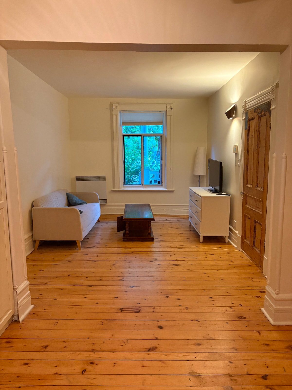 LOGEMENT 6 1/2 À LOUER DANS LE PLATEAU-MONT-ROYAL — photo 2