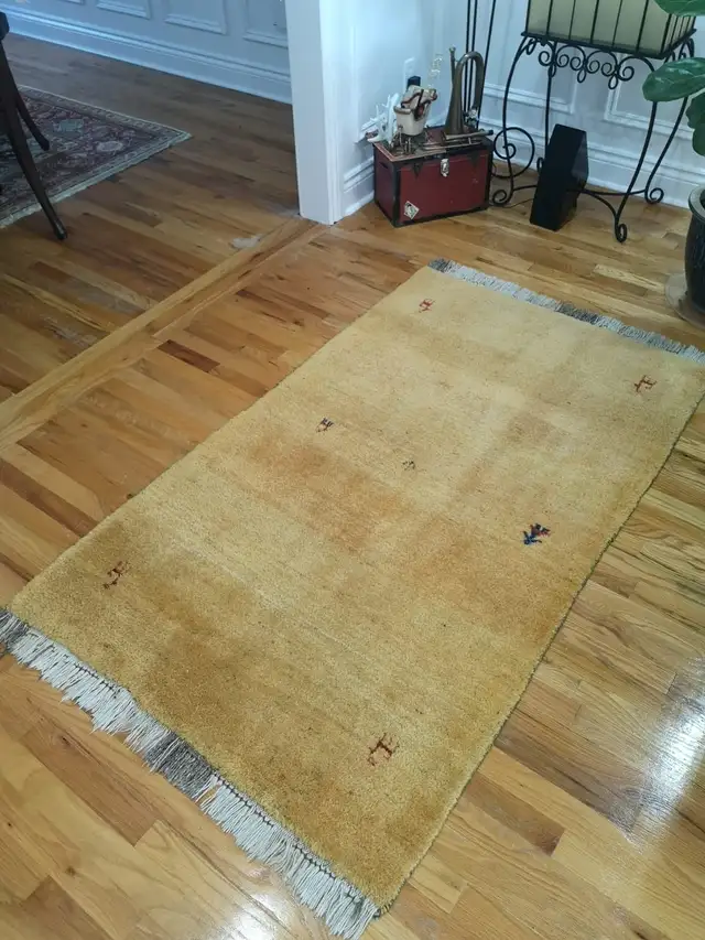 Handmade Gabbeh Kashkoli Wool Area Rug approx 4x6 in Rugs, Carpets & Runners in Oshawa / Durham Region - Image 5