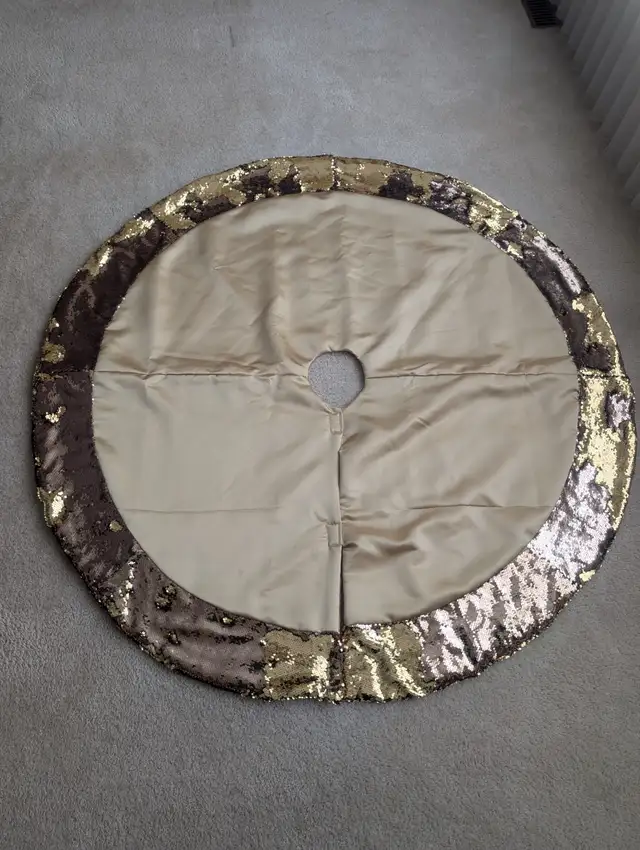 Christmas Tree Skirt 52 Inch
