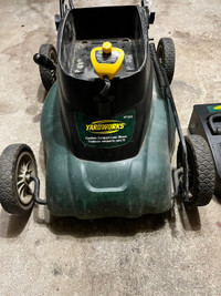 Cordless lawnmower in great condition 