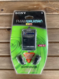 Walkman SONY vintage SRF 49 neuf dans son emballage / vaut 235$