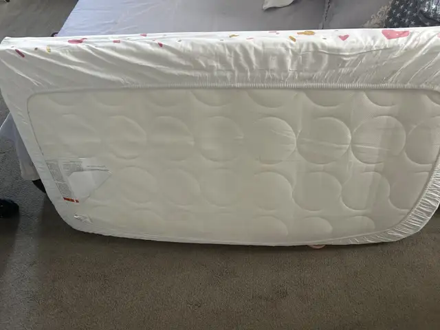 (Like new) IKEA baby crib and mattress in Cribs in Ottawa - Image 7