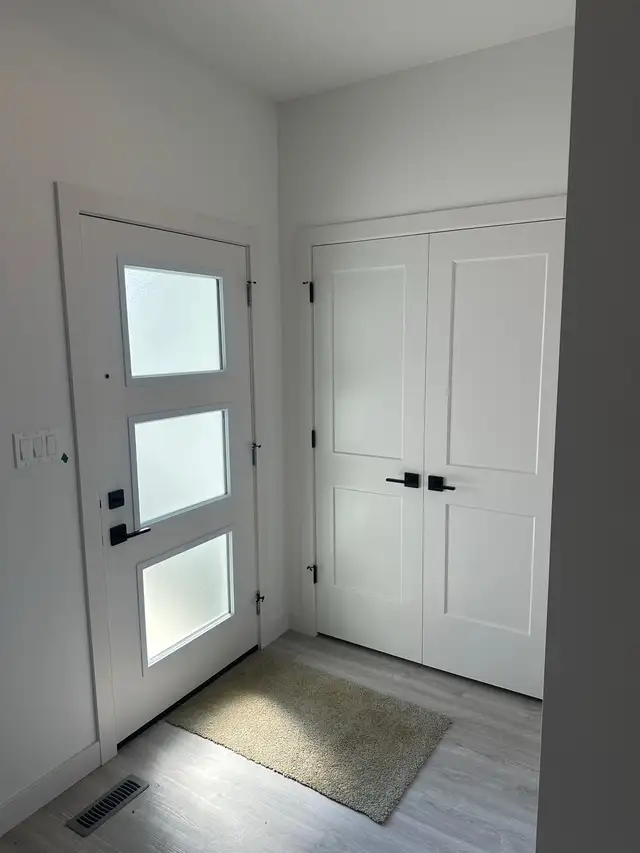 Townhouse Sylvan Lake  in Long Term Rentals in Red Deer - Image 4