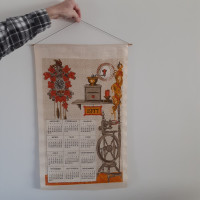 Vintage Linen Kitchen Hanging  T Towel Birth Year Calendar 1977