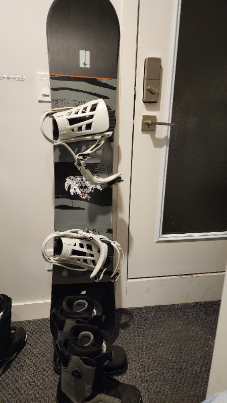 K2 Snowboard with L bindings and US 11 Boots in Snowboard in Banff / Canmore