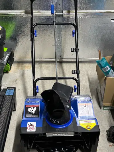 Sun Joe 24V Snow Thrower , View more