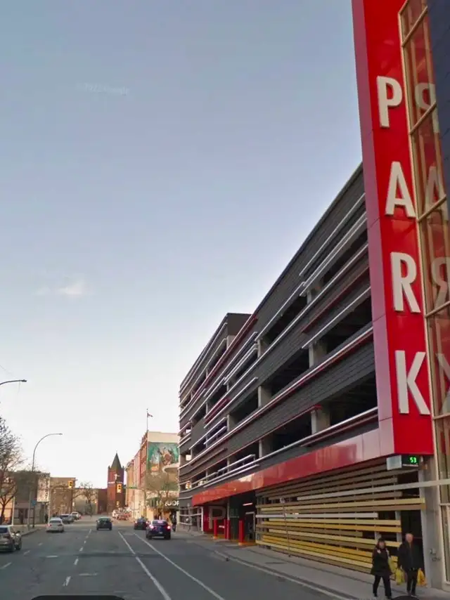 24/7 Downtown Parking